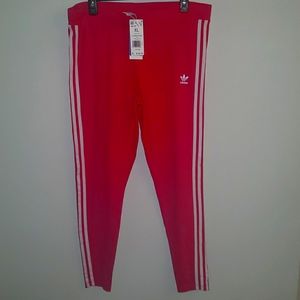 🆕️ Adidas 3 stripe leggings